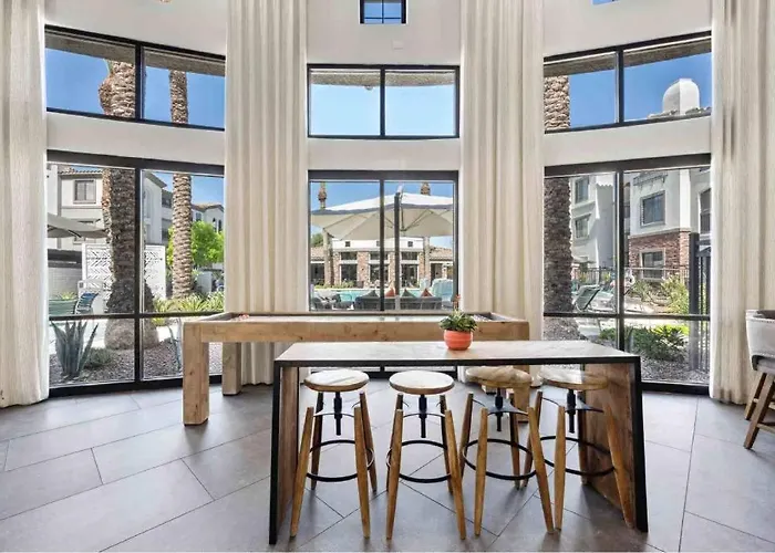 Apartment Boulevard Luxe Loft By Stadium Pool Parking Gym 04 Glendale
