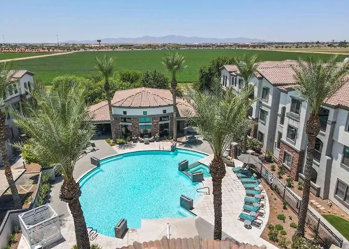 Boulevard Luxe Loft By Stadium Pool Parking Gym 04 *