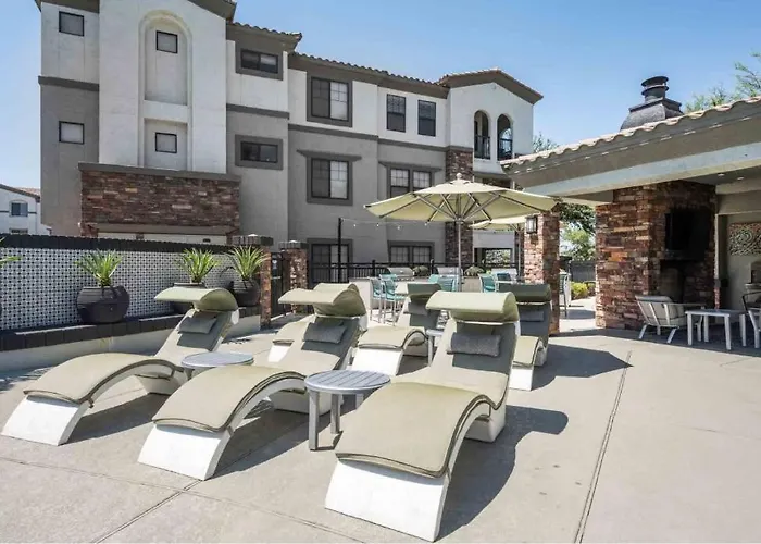 Boulevard Luxe Loft By Stadium Pool Parking Gym 04 Glendale