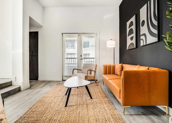 Apartment Boulevard Luxe Loft By Stadium Pool Parking Gym 04 *